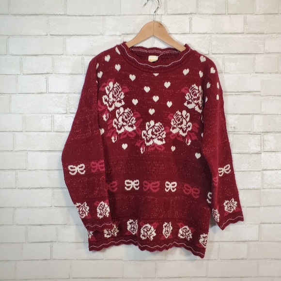 Holiday Time Sweaters - Vintage style oversized holiday sweater 🎄